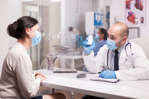 un masque chirurgical de qualité